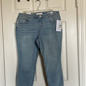 NEW! Skinnygirl Pull-On Mid-Rise Skinny Crop Jeans Chambray Blue Size 31P/12P